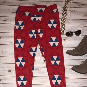 LuLaRoe Tall & Curvy leggings